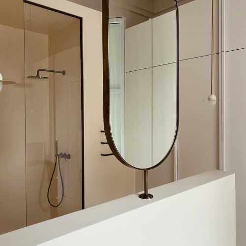 Miroir suspendu - Cadre bronze médaille