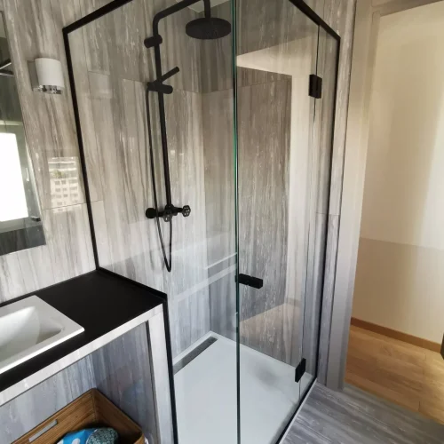 cabine-douche-noir-mat_perspective-verre-scaled-1 (1)